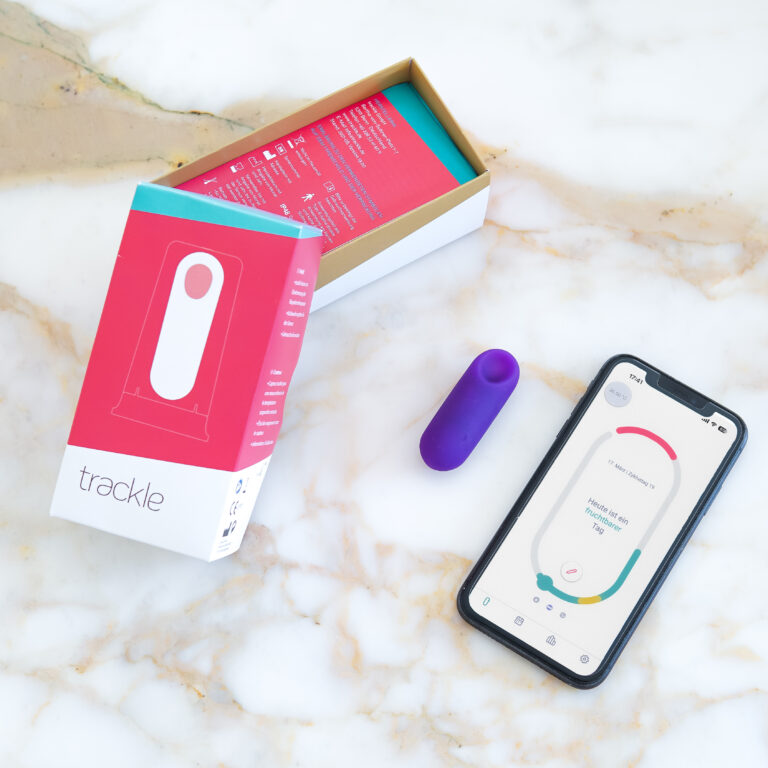 trackle Sensor, App und Verpackung